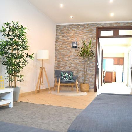 House Fifteen Орта Екстер'єр фото