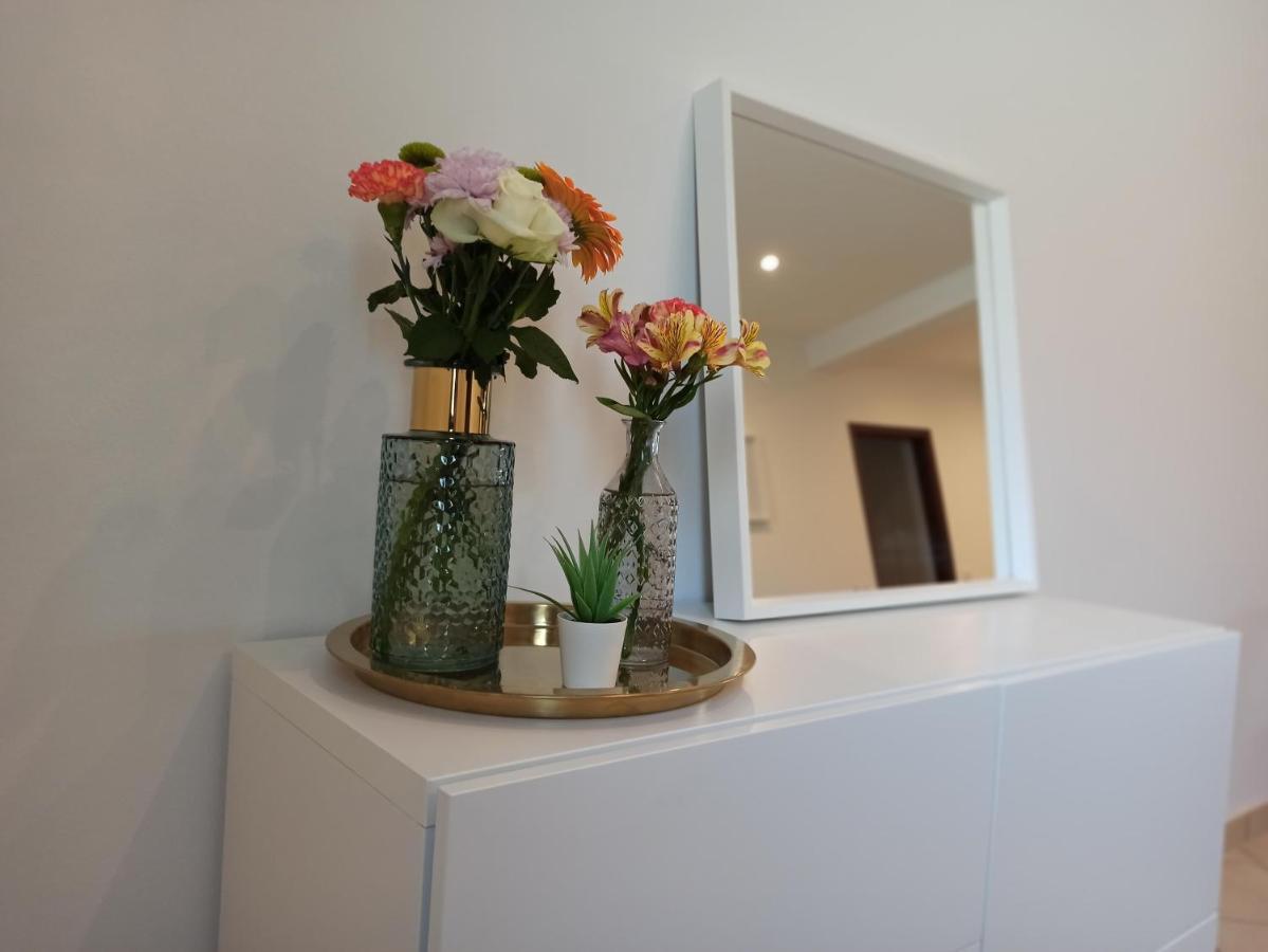 House Fifteen Орта Екстер'єр фото