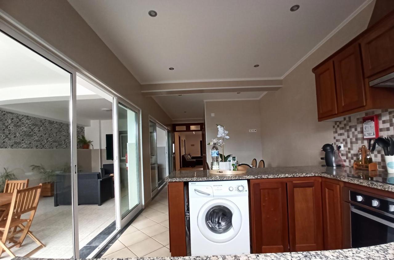 House Fifteen Орта Екстер'єр фото