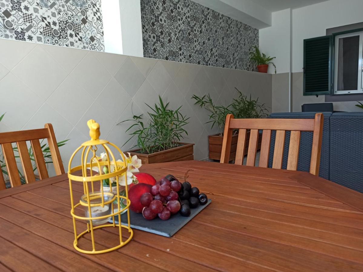 House Fifteen Орта Екстер'єр фото