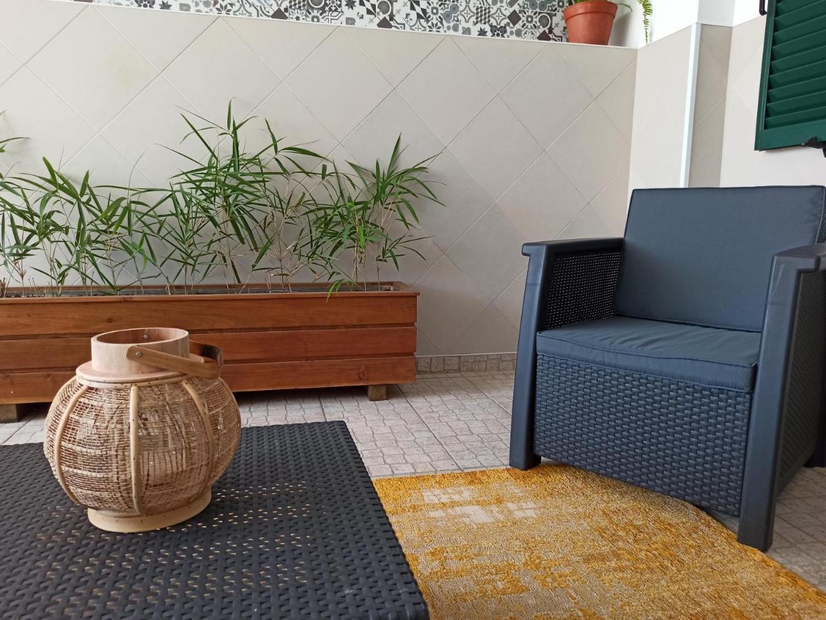 House Fifteen Орта Екстер'єр фото